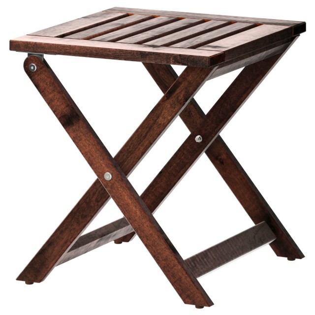 Садовая табуретка